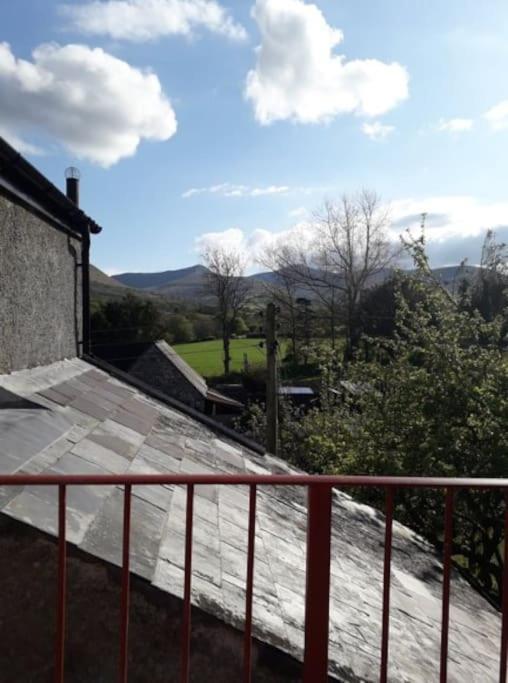Top Floor At Cantref House Brecon Exterior foto